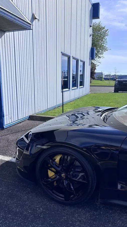 Polissage & correction — Porsche Taycan